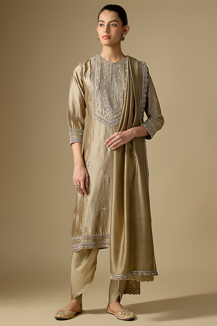 Beige Gold Silk Embroidered Kurta Set by Jayanti Reddy at Pernia's Pop Up Shop