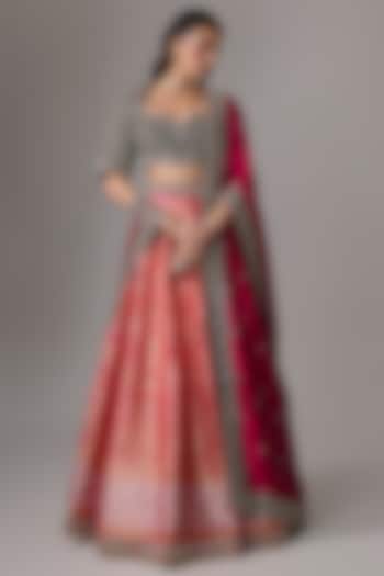 Pink Banarasi Zardosi Embroidered Bridal Lehenga Set by Jayanti Reddy at Pernia's Pop Up Shop
