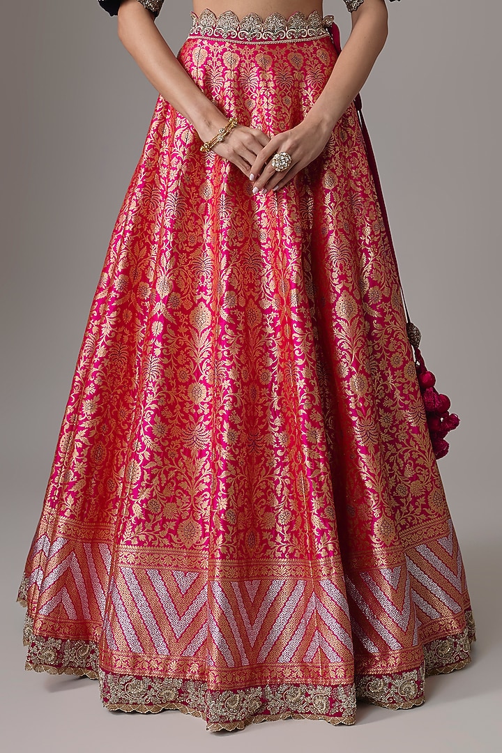 Pink Banarasi Zardosi Embroidered Bridal Lehenga Set by Jayanti Reddy at Pernia's Pop Up Shop