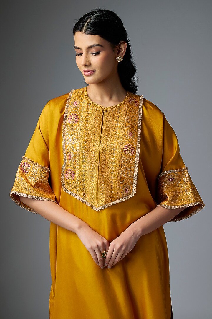 Mango Yellow Silk Embroidered Kaftan Set by Jayanti Reddy at Pernia's Pop Up Shop