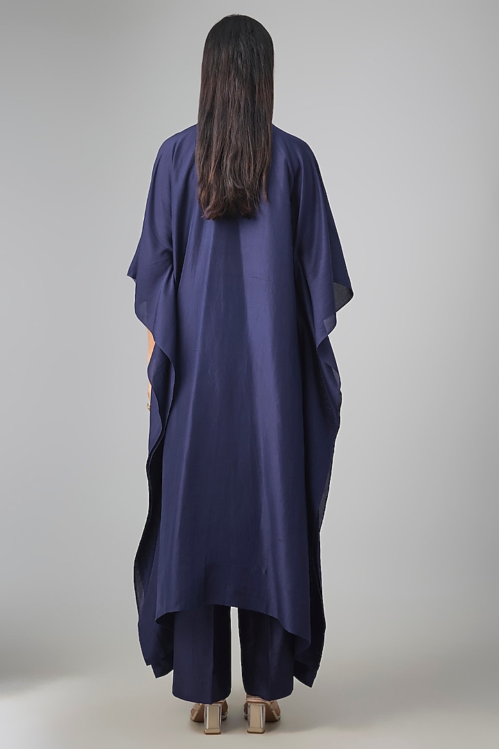 Blue Silk Thread Work Kaftan Set by Jayanti Reddy at Pernia's Pop Up Shop