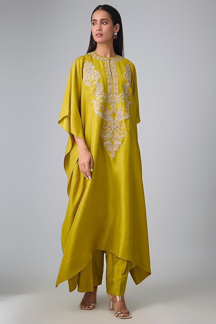 Mustard Silk Thread Work Kaftan Set by Jayanti Reddy at Pernia's Pop Up Shop