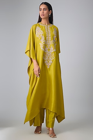 Mustard Silk Thread Work Kaftan Set by Jayanti Reddy
