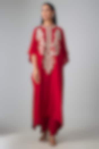 Red Silk Thread Work Kaftan Set by Jayanti Reddy at Pernia's Pop Up Shop