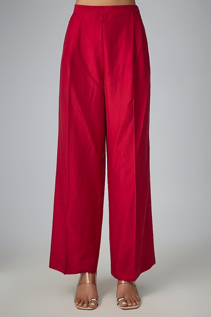 Red Silk Thread Work Kaftan Set by Jayanti Reddy at Pernia's Pop Up Shop