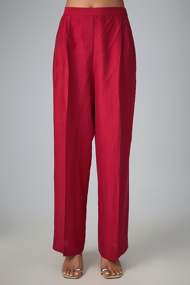 Red Silk Thread Work Kaftan Set by Jayanti Reddy at Pernia's Pop Up Shop
