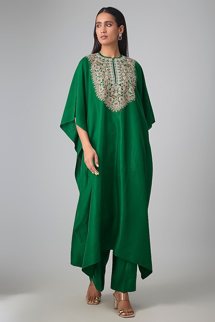 Bottle Green Silk Thread Work Kaftan Set by Jayanti Reddy at Pernia's Pop Up Shop