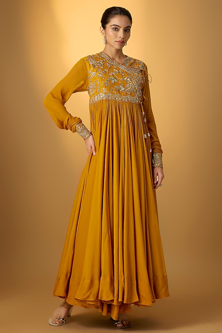 Mango Yellow Raw Silk & Chiffon Zardosi Embroidered Bridal Anarkali Set by Jayanti Reddy at Pernia's Pop Up Shop