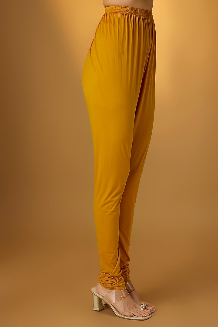 Mango Yellow Raw Silk & Chiffon Zardosi Embroidered Bridal Anarkali Set by Jayanti Reddy at Pernia's Pop Up Shop