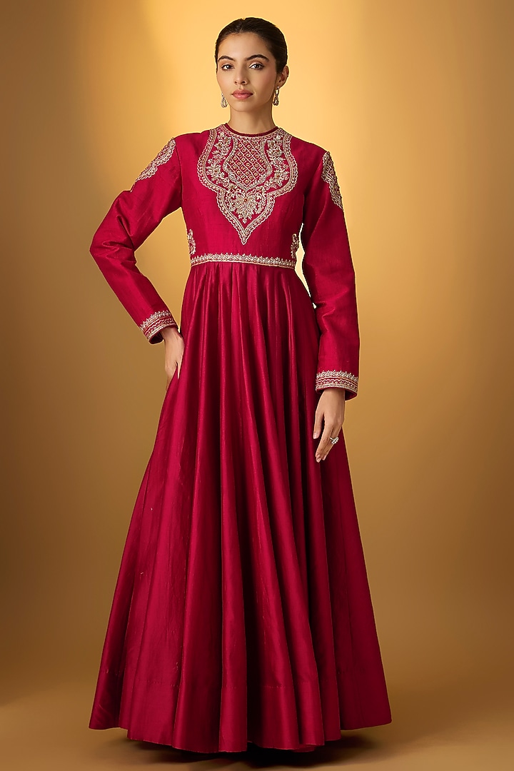 Red Raw Silk & Chiffon Zardosi Embroidered Wedding Anarkali by Jayanti Reddy at Pernia's Pop Up Shop