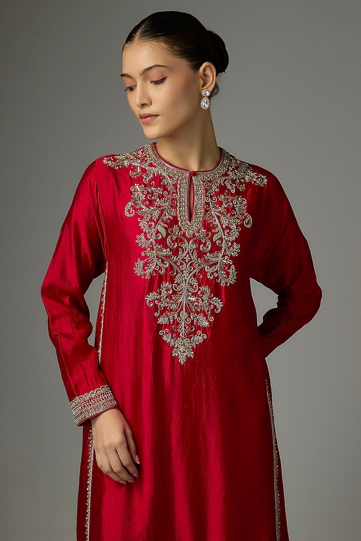 Red Silk Zardosi Embroidered Kurta Set by Jayanti Reddy at Pernia's Pop Up Shop