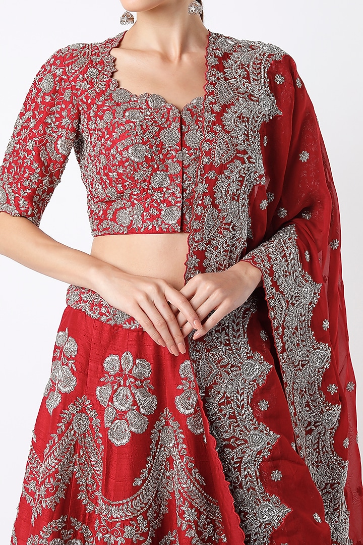Fiery Red Raw Silk Embroidered Bridal Lehenga Set by Jayanti Reddy at Pernia's Pop Up Shop