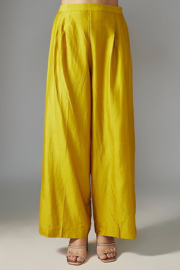 Mustard Silk Zari Embroidered Wedding Anarkali Set by Jayanti Reddy at Pernia's Pop Up Shop