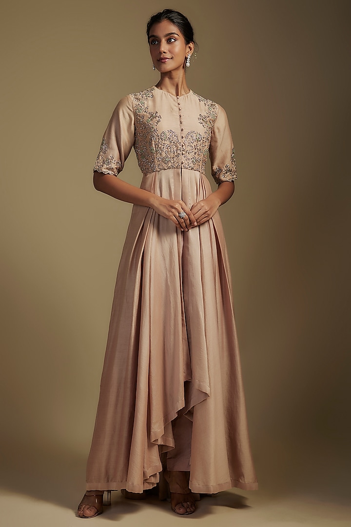 Peach Chanderi Zardosi Embroidered Anarkali Set by Jayanti Reddy at Pernia's Pop Up Shop