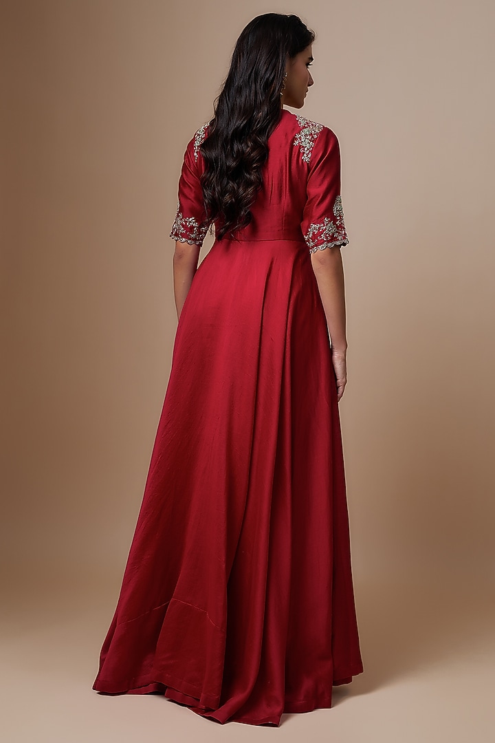 Red Silk Zari Embroidered Wedding Anarkali Set by Jayanti Reddy at Pernia's Pop Up Shop