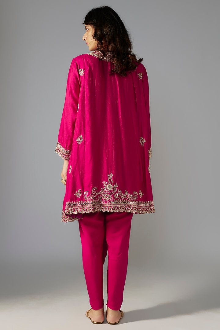 Pink Silk Zari Embroidered Kurta Set by Jayanti Reddy at Pernia's Pop Up Shop