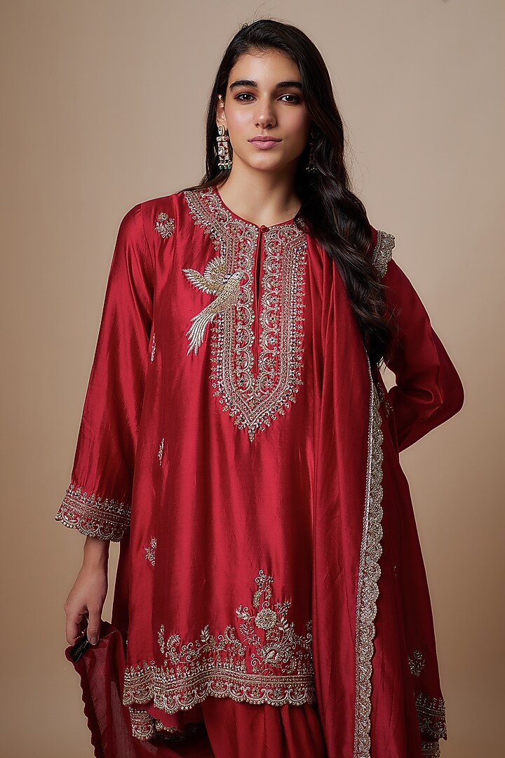 Red Silk Zari Embroidered Kurta Set by Jayanti Reddy at Pernia's Pop Up Shop