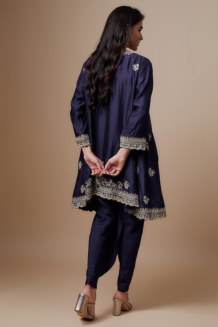 Purple Silk Zari Embroidered Kurta Set by Jayanti Reddy at Pernia's Pop Up Shop