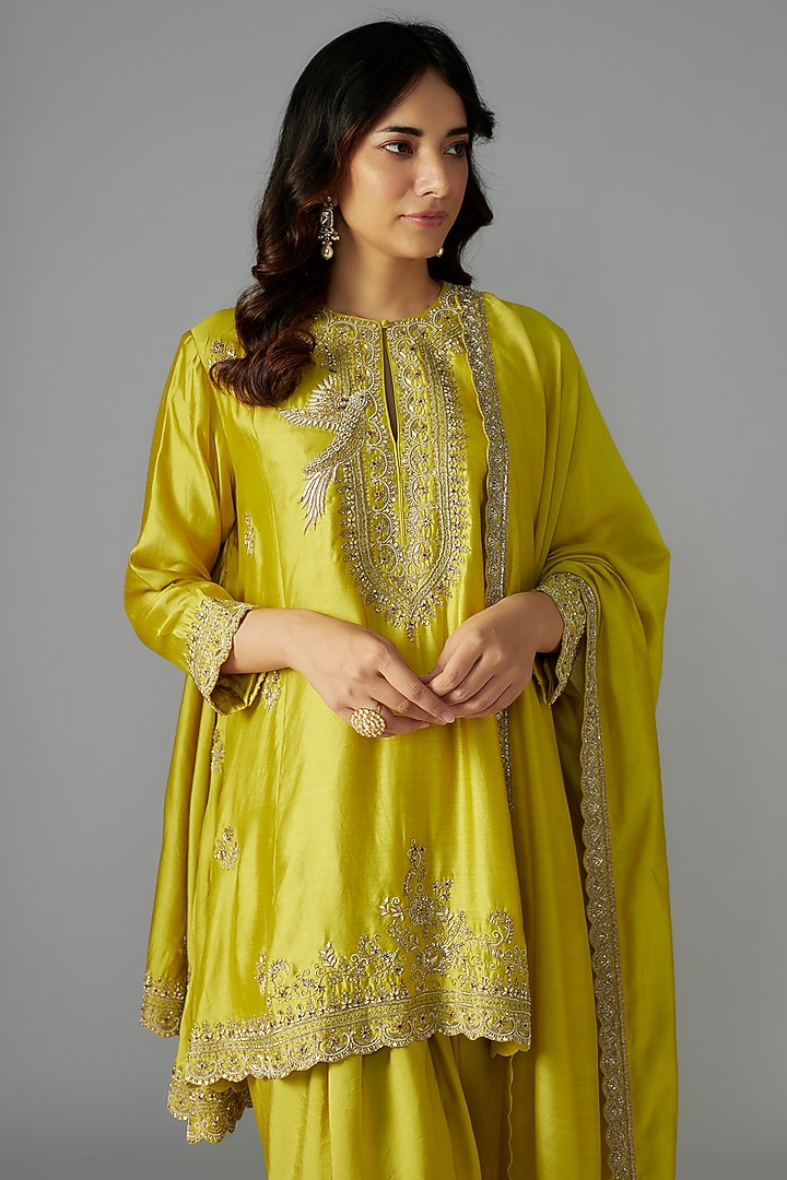 Lime Green Silk Zari Embroidered Kurta Set by Jayanti Reddy at Pernia's Pop Up Shop