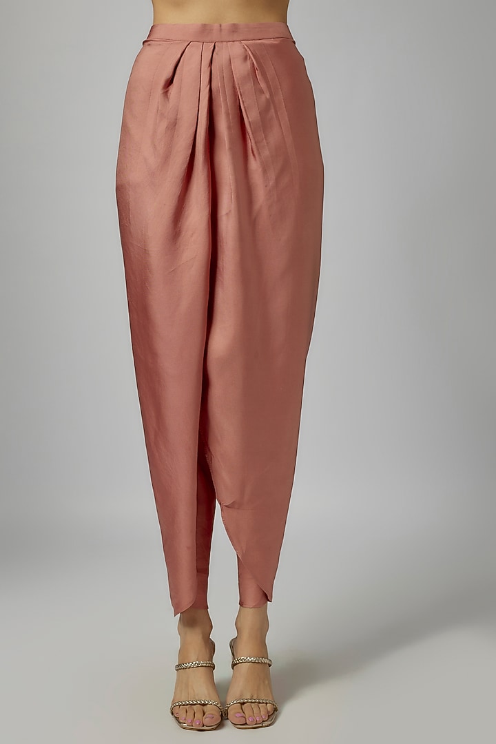 Peach Silk Embroidered Cape Set by Jayanti Reddy at Pernia's Pop Up Shop
