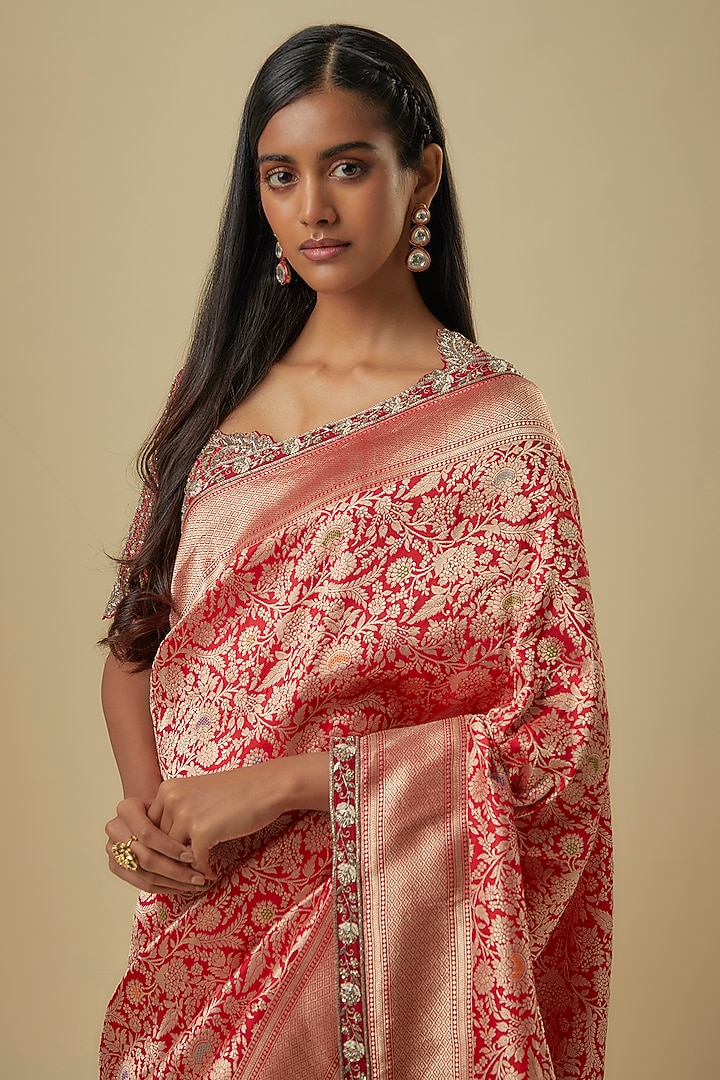 Red Banarasi Bridal Saree Set by Jayanti Reddy at Pernia's Pop Up Shop