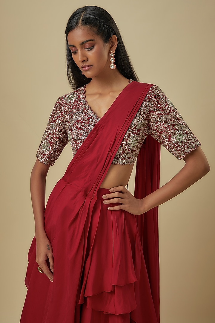 Red Silk Pre-Draped Bridal Saree Set by Jayanti Reddy at Pernia's Pop Up Shop