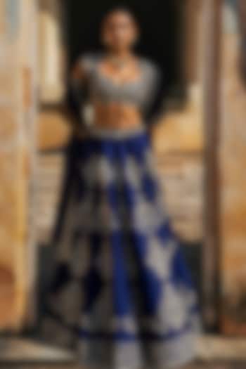 Purple Raw Silk Hand Embroidered Bridal Lehenga Set by Jayanti Reddy at Pernia's Pop Up Shop