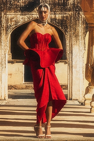 Red Silk Wrapped Skirt Set by Jayanti Reddy