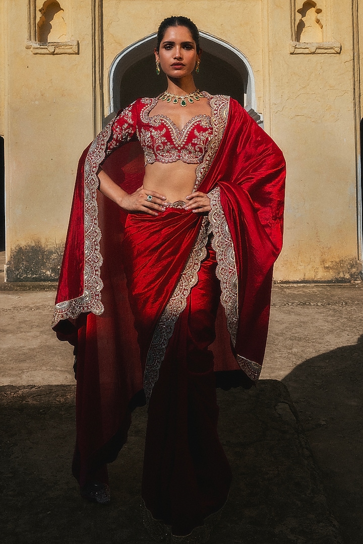 Red Silk Hand Embroidered Bridal Saree Set by Jayanti Reddy at Pernia's Pop Up Shop