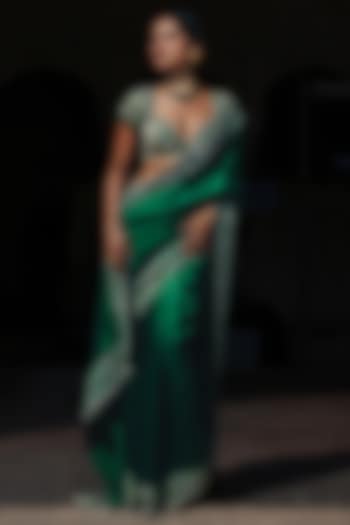 Green Silk Zardosi Hand Embroidered Bridal Saree Set by Jayanti Reddy at Pernia's Pop Up Shop