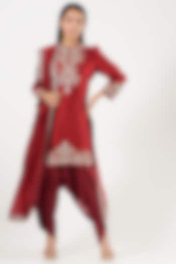 Fiery Red Embroidered Tunic Set by Jayanti Reddy