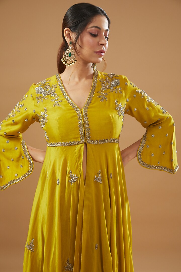 Mustard Yellow Silk Embroidered Tunic Set by Jayanti Reddy at Pernia's Pop Up Shop