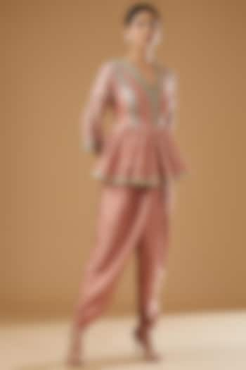 Peach Silk Dhoti Set by Jayanti Reddy at Pernia's Pop Up Shop