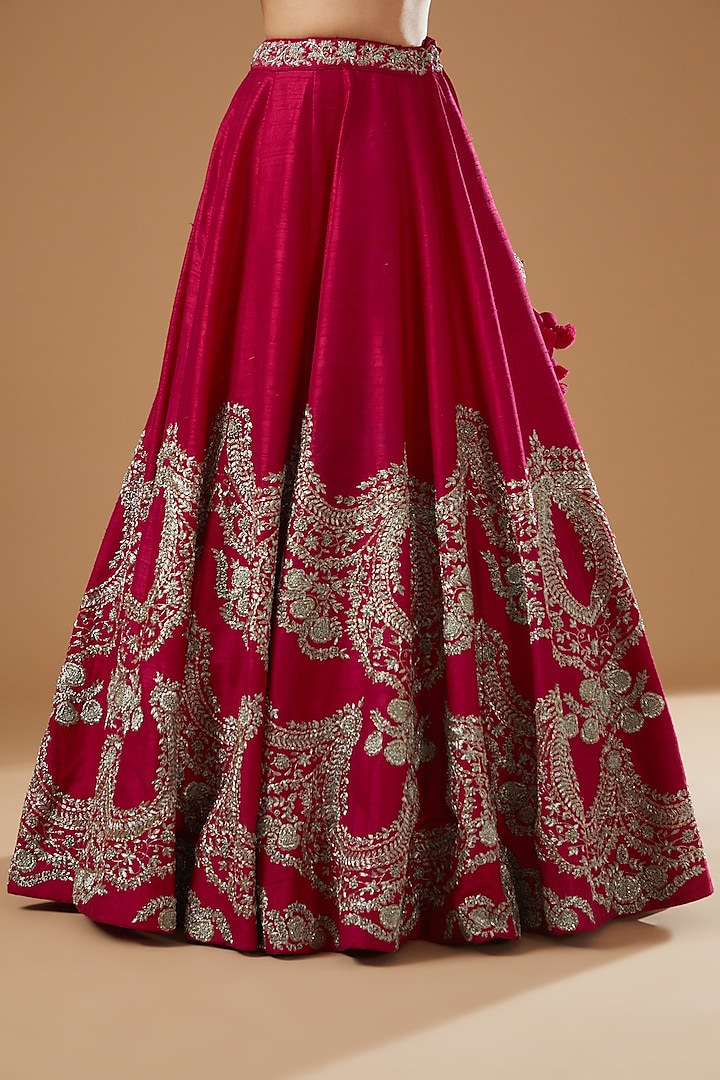 Red Silk Embroidered Bridal Lehenga Set by Jayanti Reddy at Pernia's Pop Up Shop