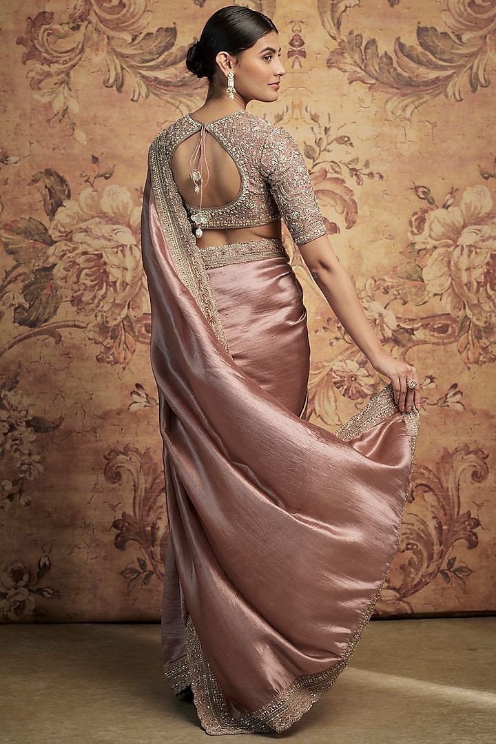 Peach Silk Zari Embroidered Bridal Saree Set by Jayanti Reddy at Pernia's Pop Up Shop