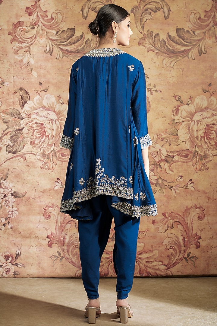 Navy Blue Silk Zari Embroidered Paneled Kurta Set by Jayanti Reddy at Pernia's Pop Up Shop