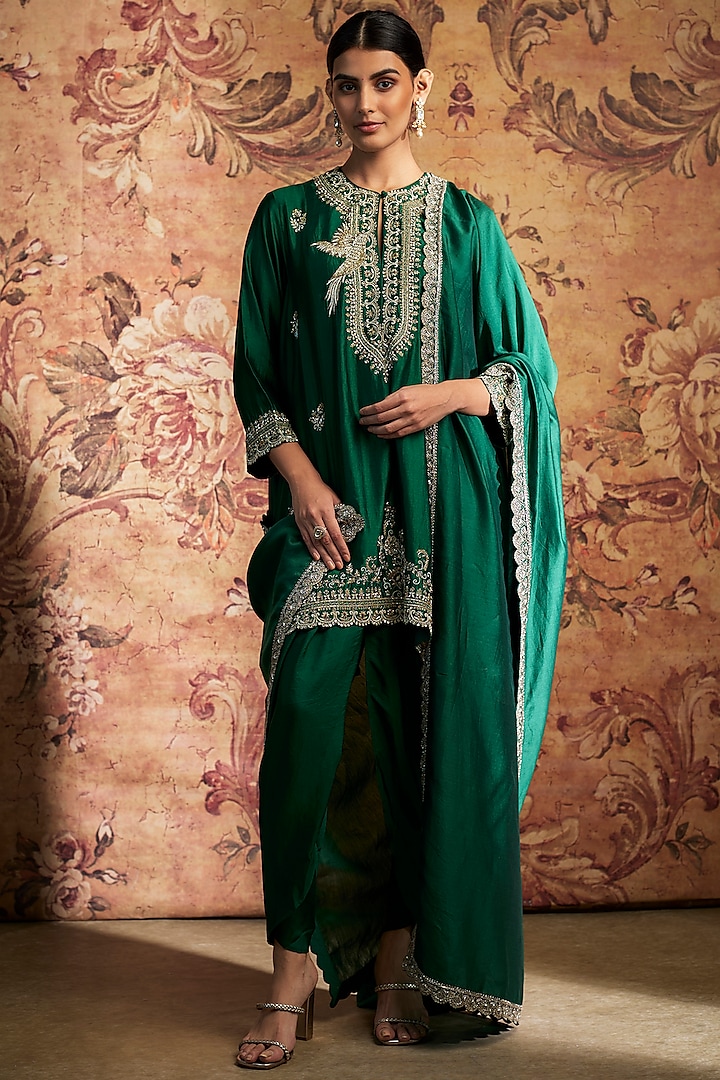 Emerald Green Silk Zari Embroidered Paneled Kurta Set by Jayanti Reddy