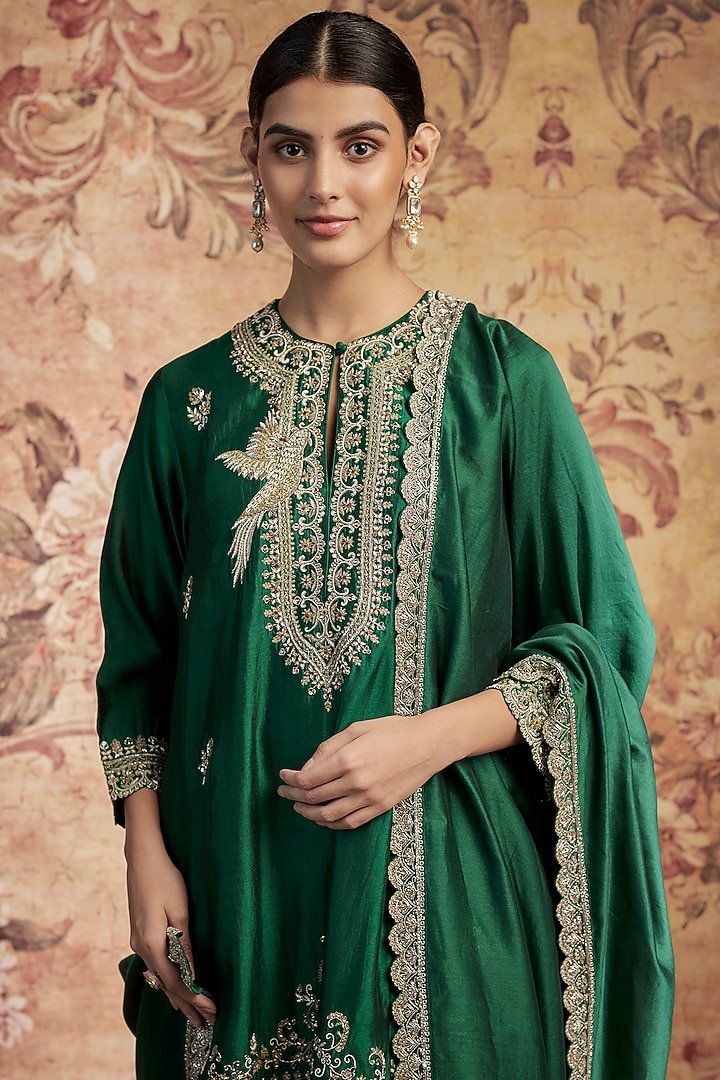Emerald Green Silk Zari Embroidered Paneled Kurta Set by Jayanti Reddy at Pernia's Pop Up Shop