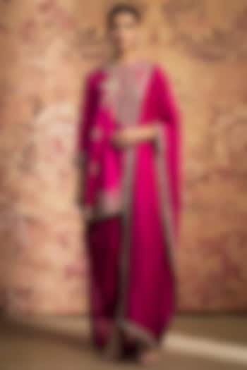 Rani Pink Silk Zari Embroidered Paneled Kurta Set by Jayanti Reddy at Pernia's Pop Up Shop