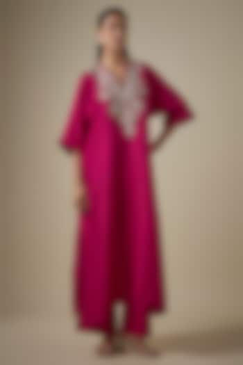 Pink Silk Embroidered Kaftan Set by Jayanti Reddy at Pernia's Pop Up Shop