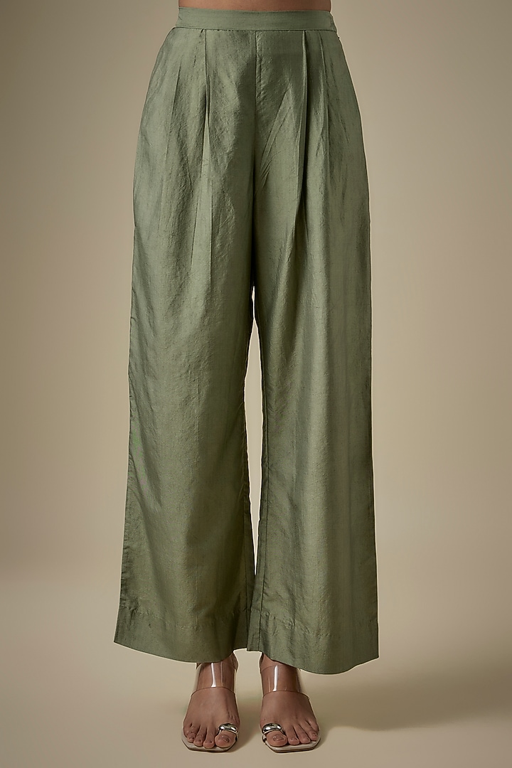 Green Silk Embroidered Kaftan Set by Jayanti Reddy at Pernia's Pop Up Shop