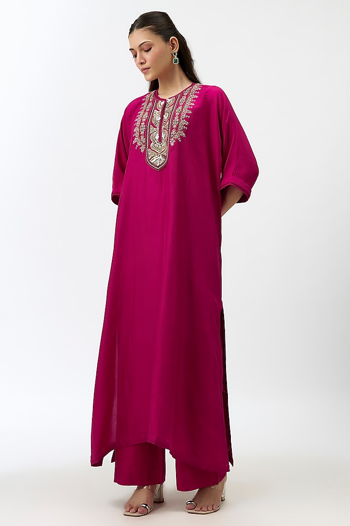 Pink Silk Zardosi Embroidered Kaftan Set by Jayanti Reddy at Pernia's Pop Up Shop