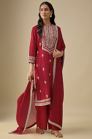 Red Silk Zardosi Embroidered Kurta Set by Jayanti Reddy