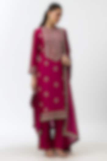 Pink Silk Zardosi Embroidered Kurta Set by Jayanti Reddy at Pernia's Pop Up Shop