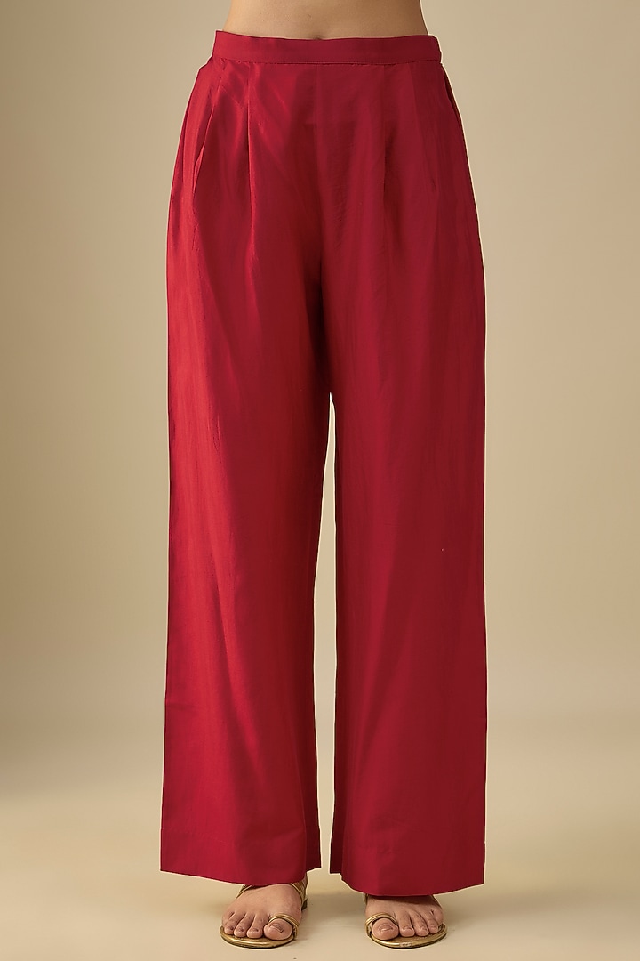 Red Silk Zardosi Embroidered Kurta Set by Jayanti Reddy at Pernia's Pop Up Shop