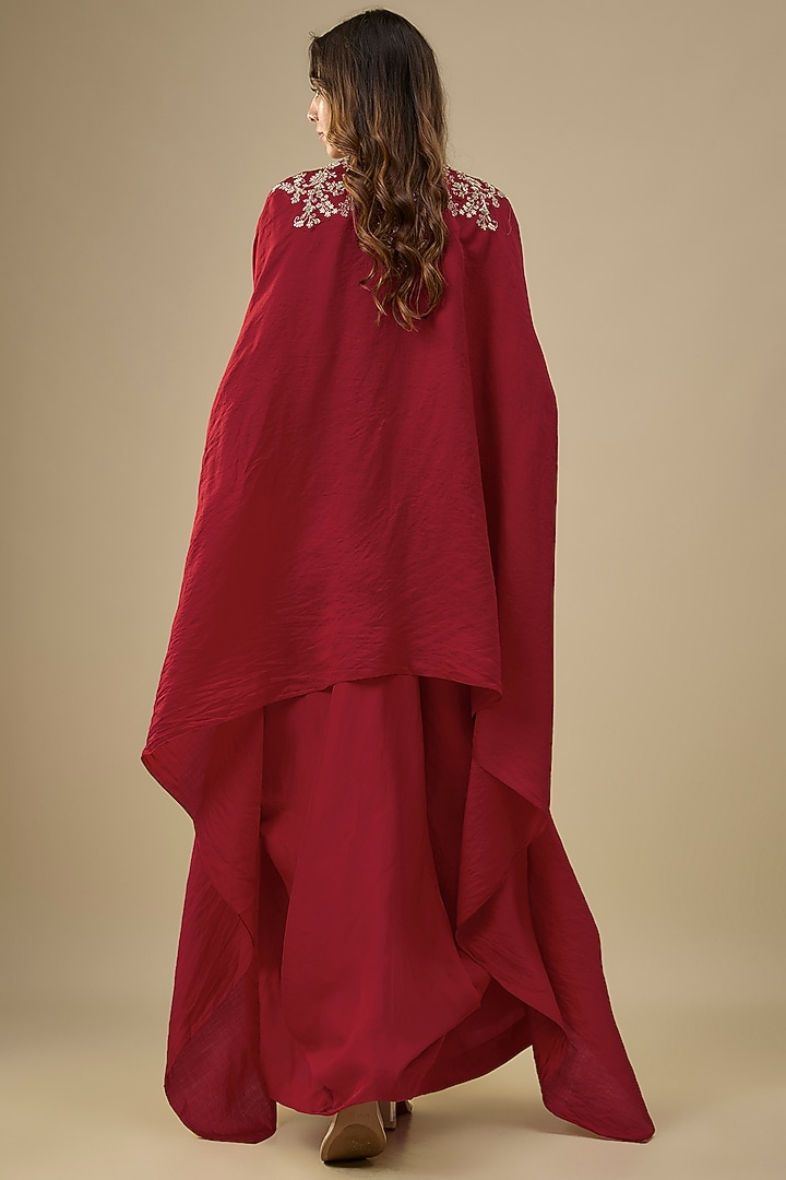 Red Silk Zardosi Embroidered Cape Set by Jayanti Reddy at Pernia's Pop Up Shop