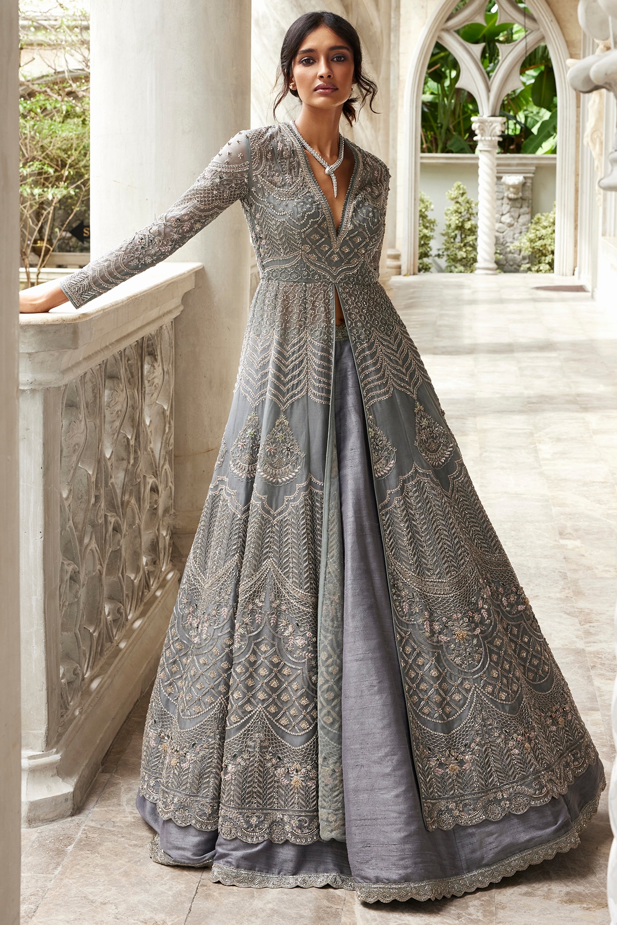 How To Convert Your Expensive Wedding Lehenga Into A Stunning Anarkali?