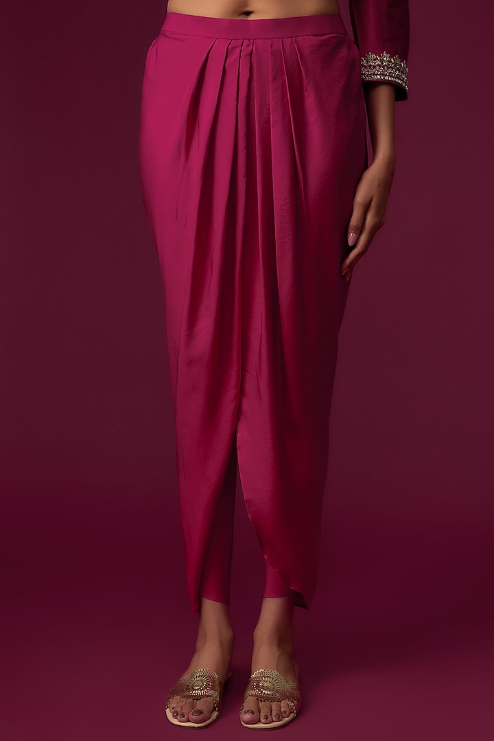Pink Silk Embroidered Kurta Set by Jayanti Reddy at Pernia's Pop Up Shop