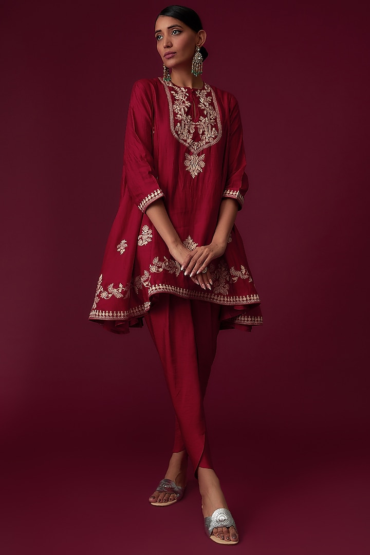 Red Silk Embroidered Kurta Set by Jayanti Reddy