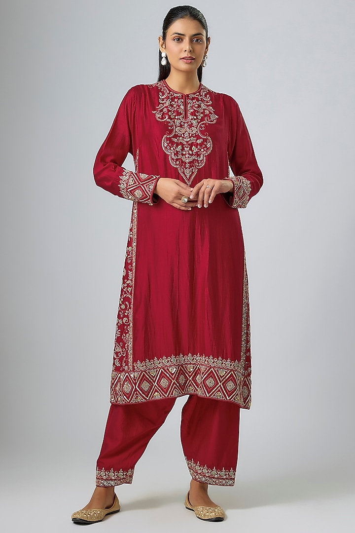 Red Silk Zardosi Embroidered Kurta Set by Jayanti Reddy at Pernia's Pop Up Shop